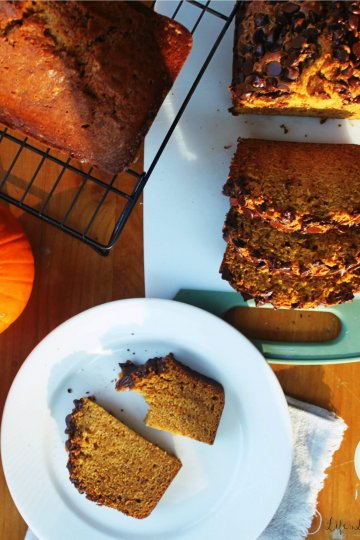 This Pumpkin Spice Bread yields 2 generous loaves and can be customized with your favorite toppings and Vanilla Coconut Icing! Bring this favorite to your next holiday gathering! Be sure to check out the other #FoodieMamas pumpkin recipes in the post! #pumpkin #bread #pumpkinspice