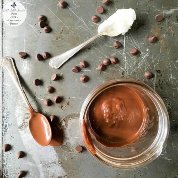 Homemade Chocolate Shell (2 ingredients + 5 mins! with Coconut Oil