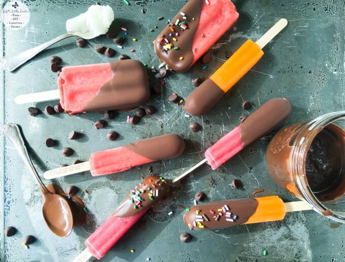 This Homemade Chocolate Shell recipe is the perfect topping for any variety of cold desserts. It goes especially well with Outshine® Fruit and Veggie Bars for a lip-smacking, fruity and delicious Summer treat or for any time of year! #ad #SnackBrighter #CollectiveBias