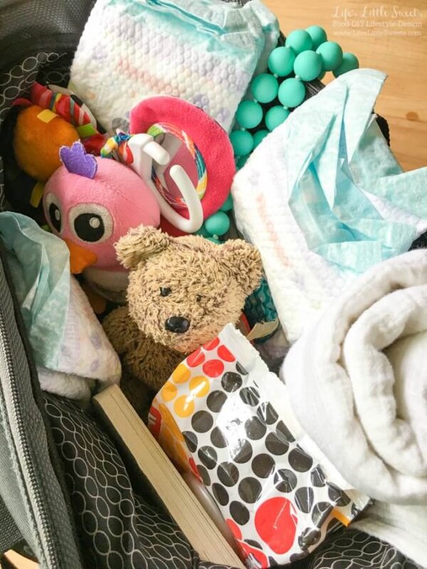 How to Pack a Diaper Bag (Huggies Little Movers Plus) Life's Little