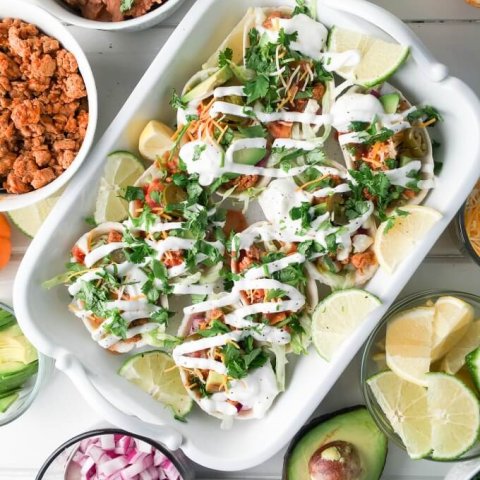 ? Turkey Taco Boats are a healthier take on traditional tacos with lean ground turkey and fat free Greek yogurt instead of sour cream. They are made with Old El Paso tortilla boats & tacos for the perfect way to feed a crowd on Game Day! #AD #OEPGameDay #ScoreBigFlavor @OldElPaso @Walmart