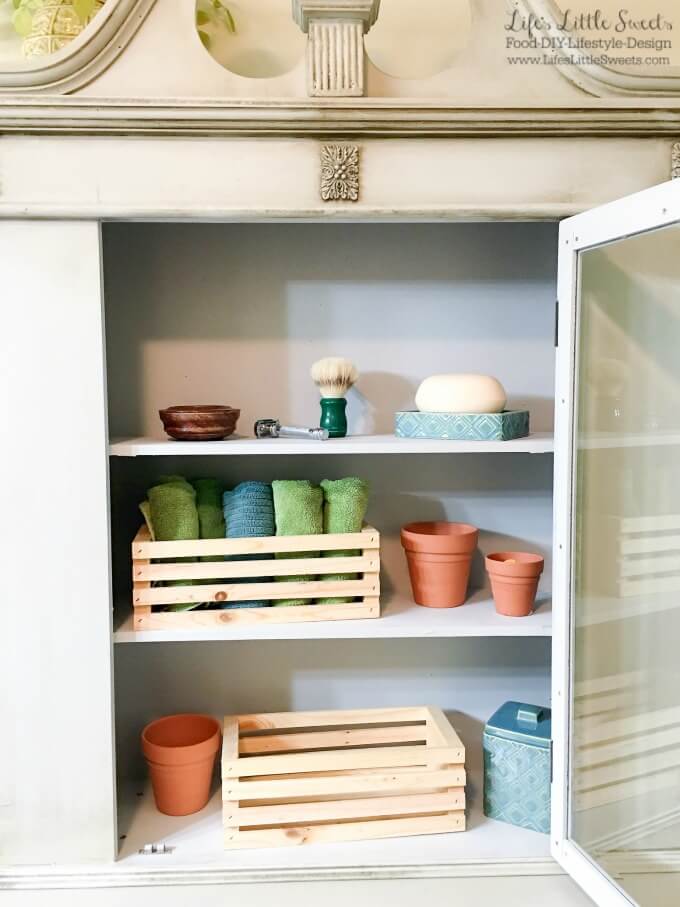 ✅ Check out these 6 Tips to Organize Bathroom Open Shelves! I share an open shelf case study of a recent organization project. #ad #GetUnderTheRim #CollectiveBias @Target @scotchbrite