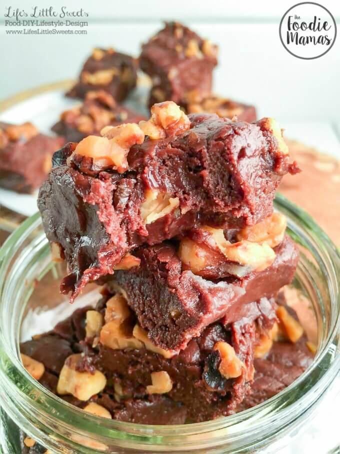 Easy Chocolate Toasted Walnut Fudge | Life's Little Sweets - 10 Holiday Desserts Recipe Roundup #FoodieMamas