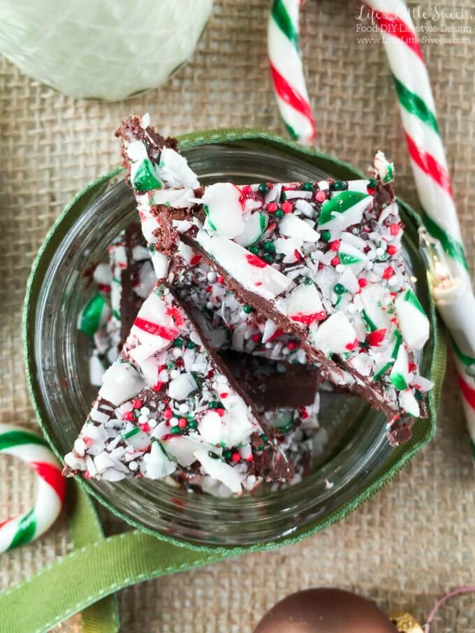 This easy to make Easy Peppermint Candy Cane Bark recipe is a sweet and refreshing treat that only takes minutes to prepare . It's perfect as a holiday stocking stuffer, great to give as a gift in jars and make for yourself too!