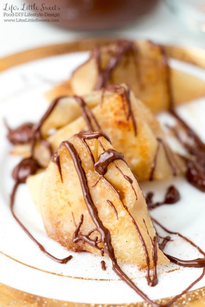 Banana Cinnamon Sugar Dumplings are a warm, buttery and delicious dessert. So easy to make with only 5 ingredients! #banana #sugar #chocolate #dumplings #dessert #sweet #cinnamon