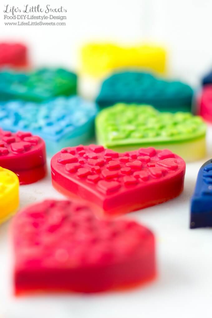 DIY Heart-Shaped Crayons are an easy, kids activity craft to do for Valentine's Day. You can put those old, broken crayons that you've been collecting to good use and teach your child about recycling. Make these to include with Valentine's Day cards or as a gift for the school room or for a special friend. ❤