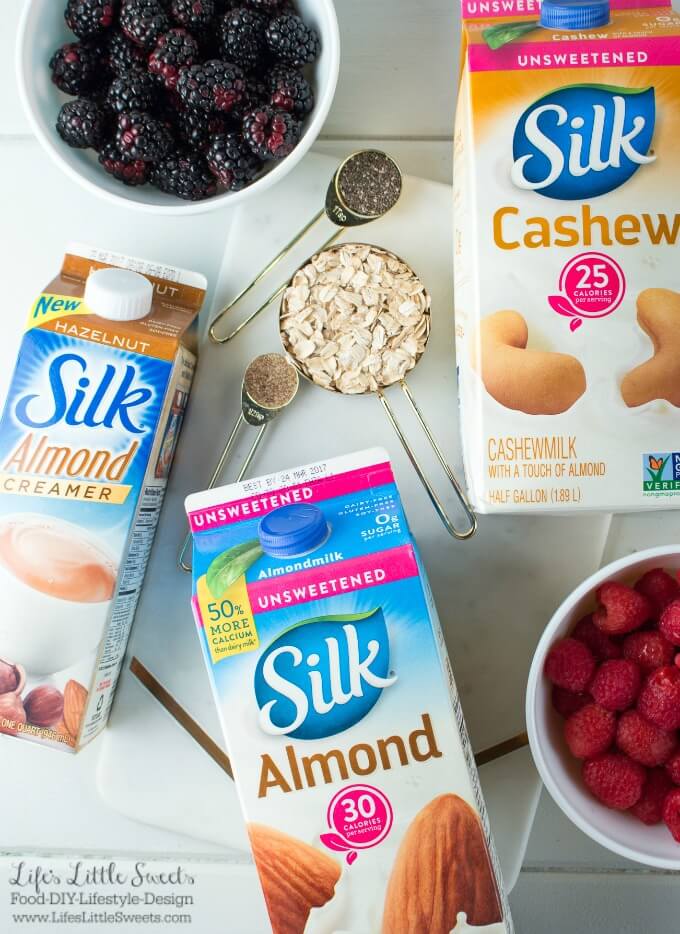 I'm sharing How to Prep Overnight Oats for the Week recipe tutorial. It's a New Year, New You! It's time to make breakfast a priority and I'm going to make it easy for you with this tutorial! (vegan option) #ad #collectivebias #SameSilkySmoothTaste @Walmart @Silk