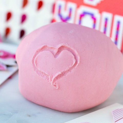 DIY Valentine's Day Playdough Recipe www.LifesLittleSweets.com