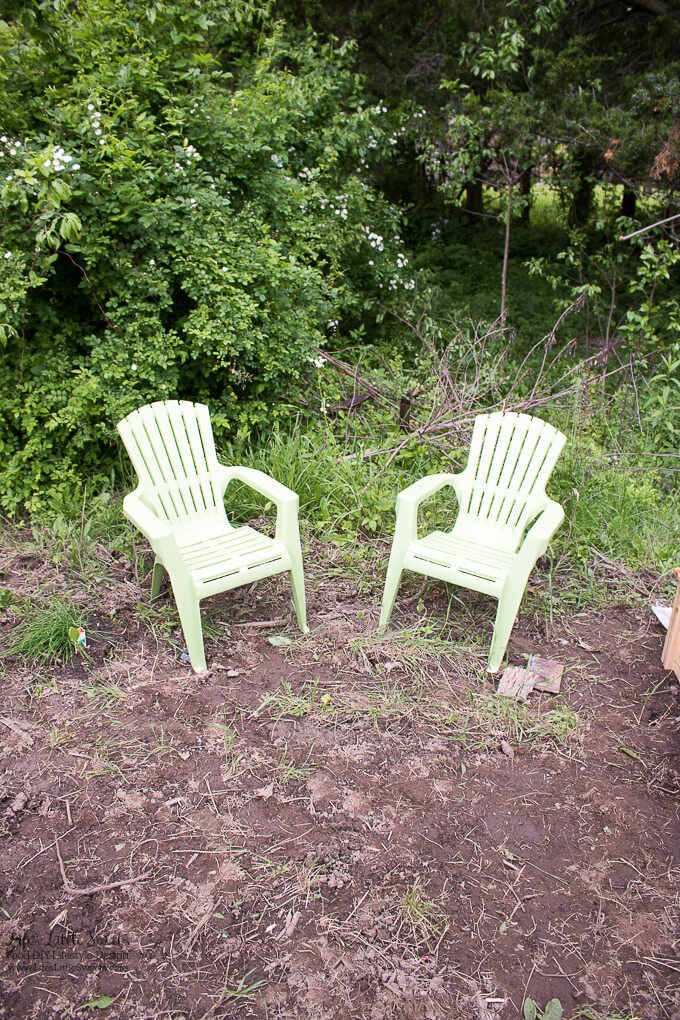 18. Seating in the garden, child-size Adirondack chairs | Spring Garden Update Week of 5.22.2017 www.lifeslittlesweets.com