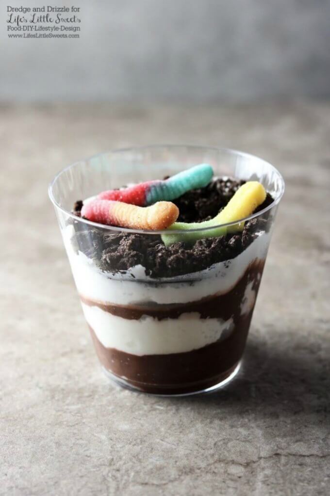 One Dirt Cake Cup | Many of us have been told to not eat dirt. There are always exceptions and these Dirt Cake Cups are a fun way to break the rules. Perfect for a family-friendly get together or child's birthday party! www.lifeslittlesweets.com