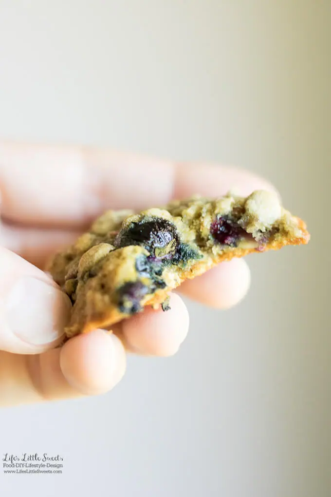 Raspberry Blueberry Oatmeal Cookies close up