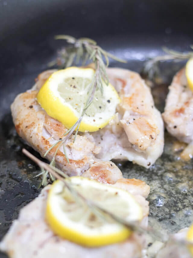Quick Meal Preparation Tips: Chicken thighs with lemon and rosemary