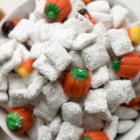 Homemade Pumpkin Spice Muddy Buddies