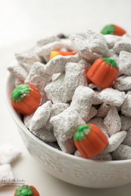 Homemade Pumpkin Spice Muddy Buddies
