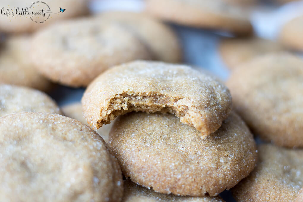 These Ginger Cookies are crisp on the outside, soft on the inside; they are spiced with ginger, cinnamon and cloves, and also have molasses in them. These are a classic cookie, perfect for the holiday season! #cookies #cookie #gingercookie #Christmascookies #molasses #cinnamon #holiday