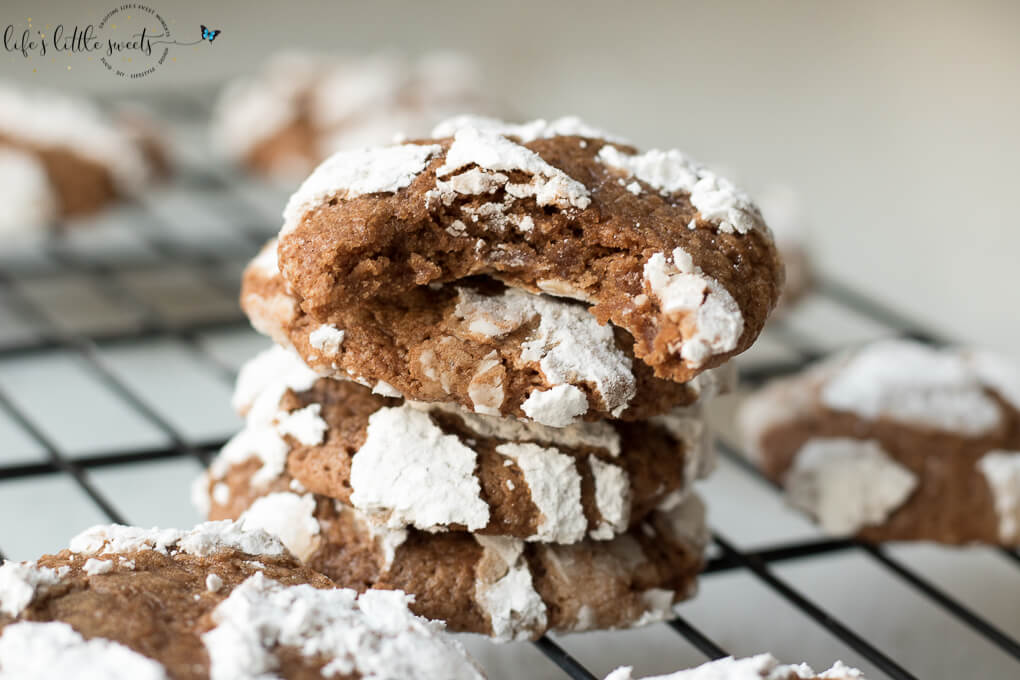 These Chocolate Crinkles have subtle chocolate flavor and just the right amount of chew. They are made with coconut oil and chocolate (unsweetened cocoa). #chocolate #chocolatecrinkles #cookies #coconutoil #unsweetenedcocoa #confectionerssugar