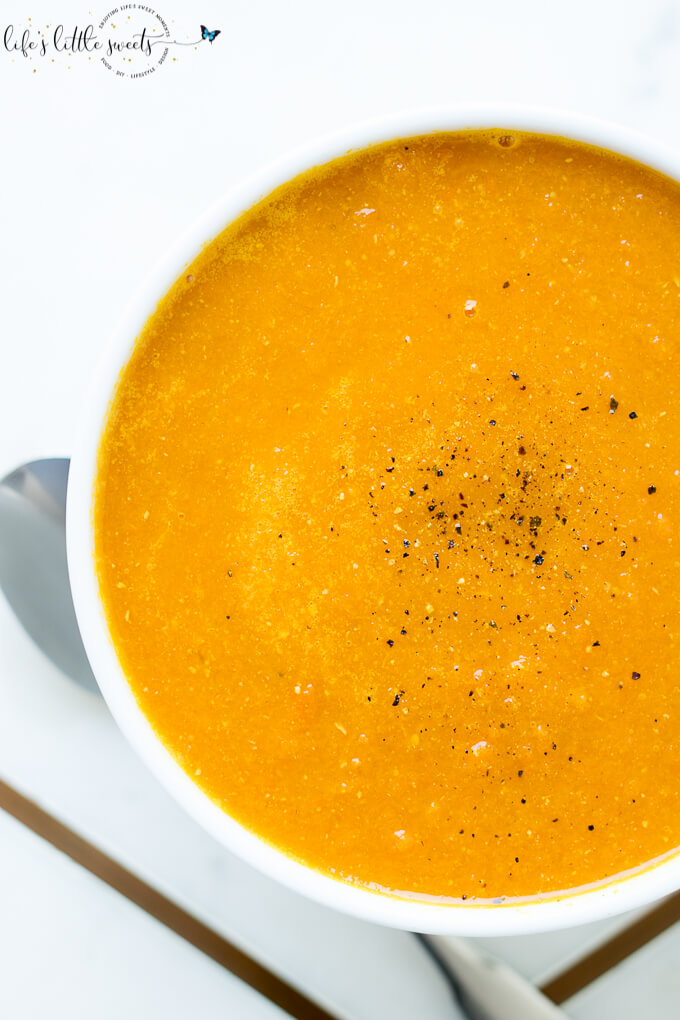 This Homemade Carrot Ginger Soup recipe is healthy, delicious and good for you. It's loaded with healthy carrots, onions, garlic, celery and ginger. (vegan, gluten-free, traditional option) #ginger #carrots #celery #yellowonions #vegetablestock #vegan #glutenfree #healthy #soup