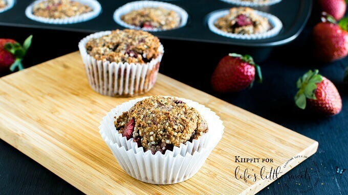 Strawberry Jam Flourless Protein Muffins are guilt-free sweet treats that serves for a healthy breakfast too. These serve amazingly well as pre-workout snacks too. #vegan #paleo #glutenfree #flourless #chia #strawberry #muffins #breakfast #snack #protein 