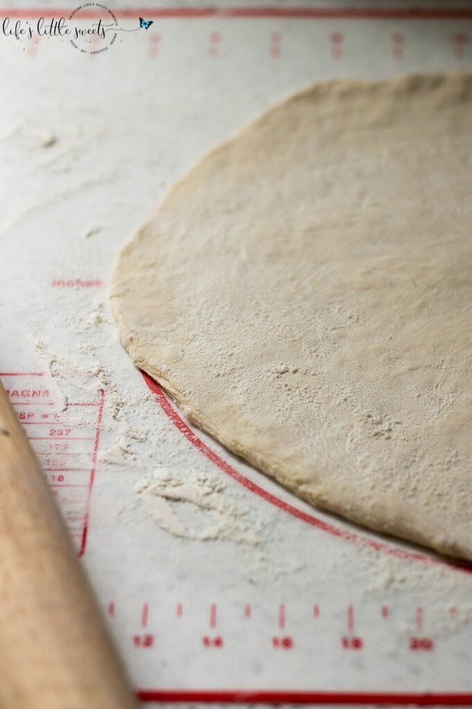 I walk you through How To Make Pizza Dough with this quick and easy recipe. This pizza dough tutorial has only 5 minutes resting time allowing you to bake up some homemade pizza faster than you think is possible and you can customize it with your favorite toppings! (1 recipe makes 2 individual pizzas or 1 large pizza) #pizza #pizzadough #pizzacrust #homemade #recipe #breadflour #homemadepizza