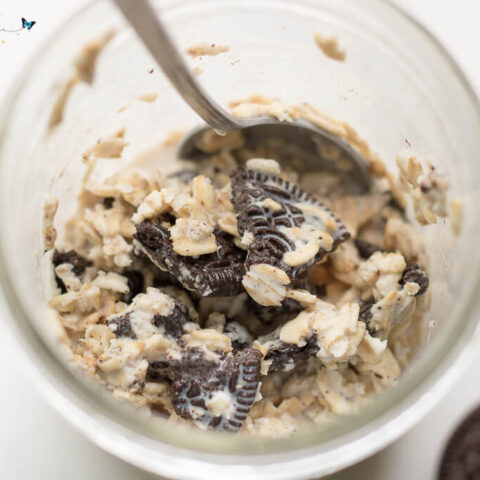 Cookies and Cream Overnight Oats