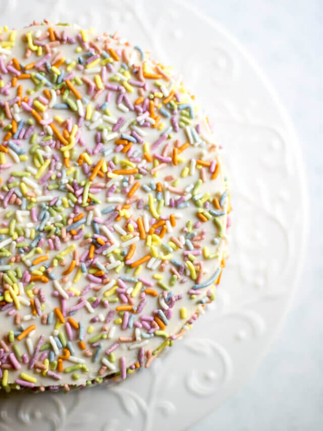 cropped-1st-Birthday-Cake-Sara-Maniez-Banana-Bread-Cream-Cheese-680x1020-overhead.jpg