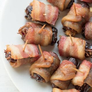 cropped-Bacon-Wrapped-Stuffed-Dates-www.lifeslittlesweets.com-Sara-Maniez-680x-2018-12-08_15.45.45.jpg