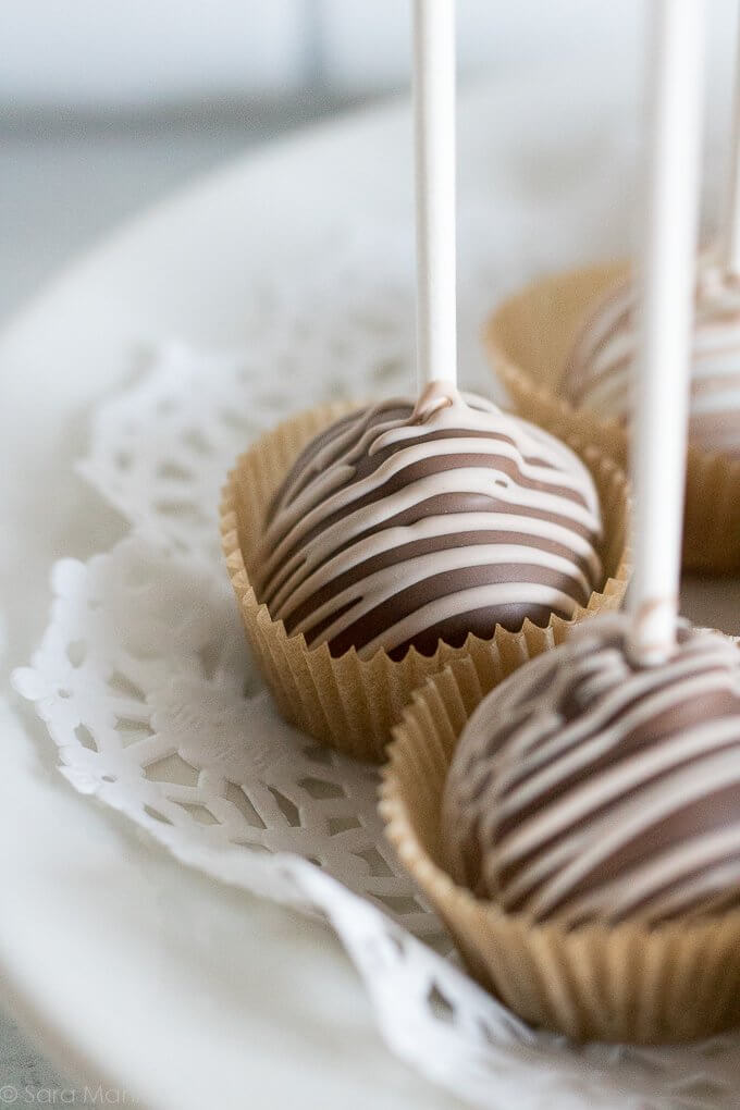 Cake Pops by Sugar Cupid Sweets LLC - I'm sharing some photos of beautiful and delicious chocolate and vanilla cake pops made by my friend Laura of Sugar Cupid Sweets LLC. #cakepops #chocolate #vanilla #njbakery #bakery #sugarcupidsweetsllc #sugarcupidsweets 