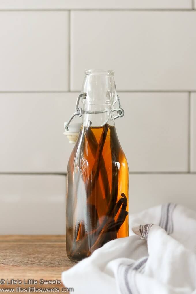 How to Make Homemade Vanilla Extract