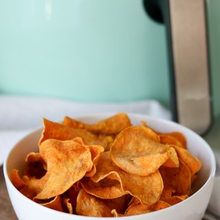 Air Fryer Sweet Potato Chips www.lifeslittlesweets.com