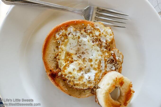 Egg In a Hole Bagel