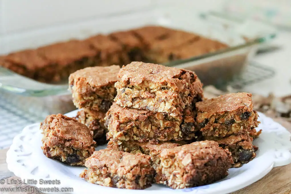 Oatmeal Raisin Cookie Bars