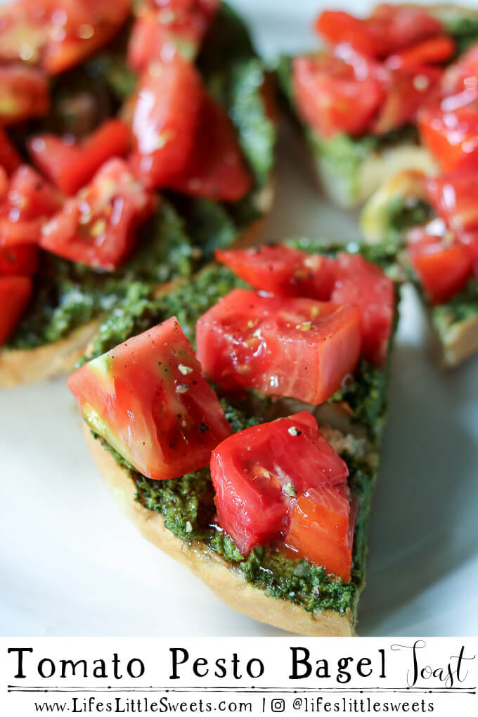 Tomato Pesto Bagel Toast