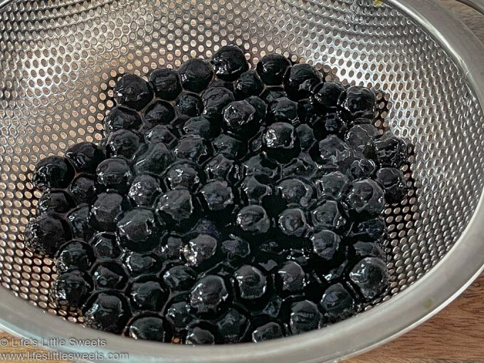 How to Prepare Tapioca Pearls (Boba) in a mesh strainer