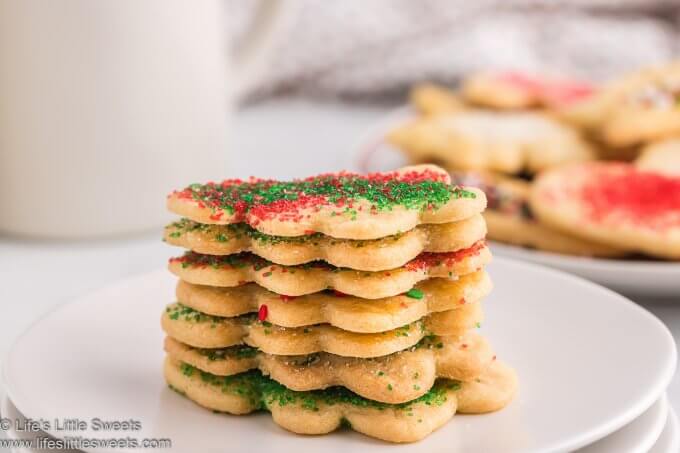 a stack of sand tart cookies