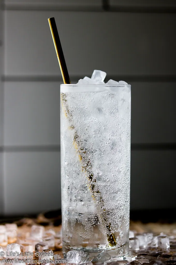 Seltzer water with bubbles and ice