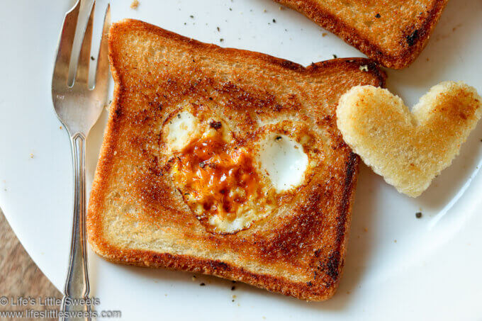 Egg in a piece of toast
