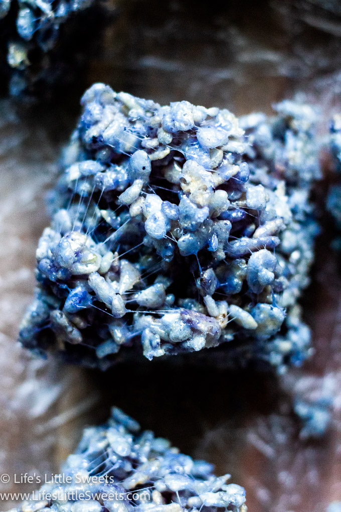 blue color Rice Krispies Treats close up
