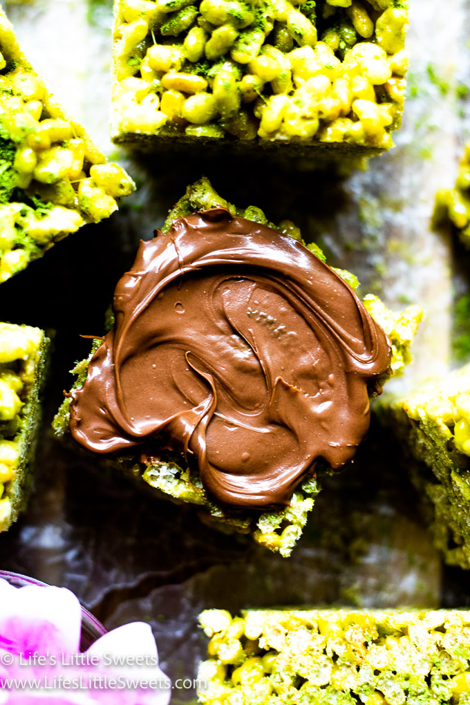 close up of Matcha Rice Krispie Treats with chocolate spread