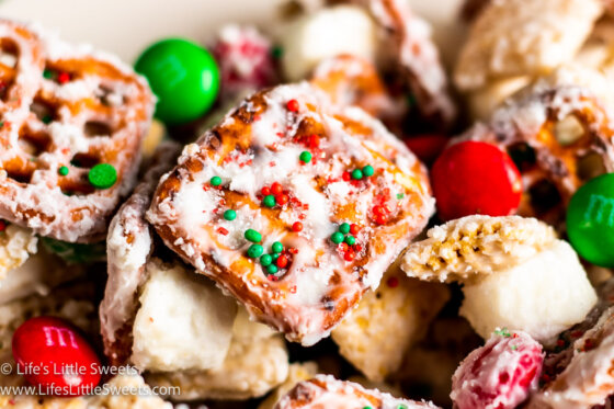Reindeer Bait (Christmas "Reindeer Crack") - Life's Little Sweets