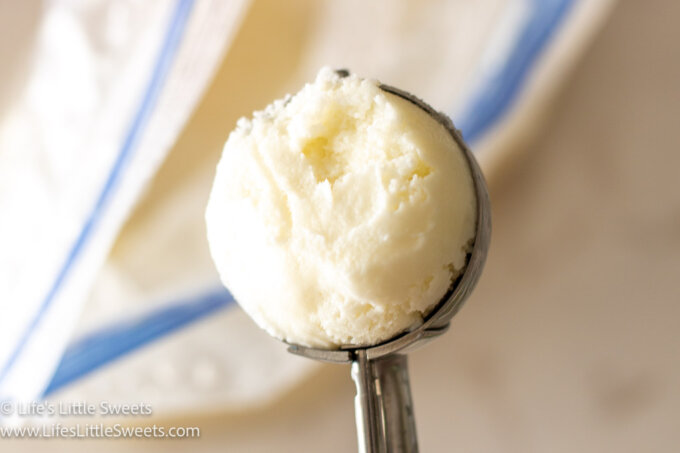 1 scoop of plain vanilla ice cream