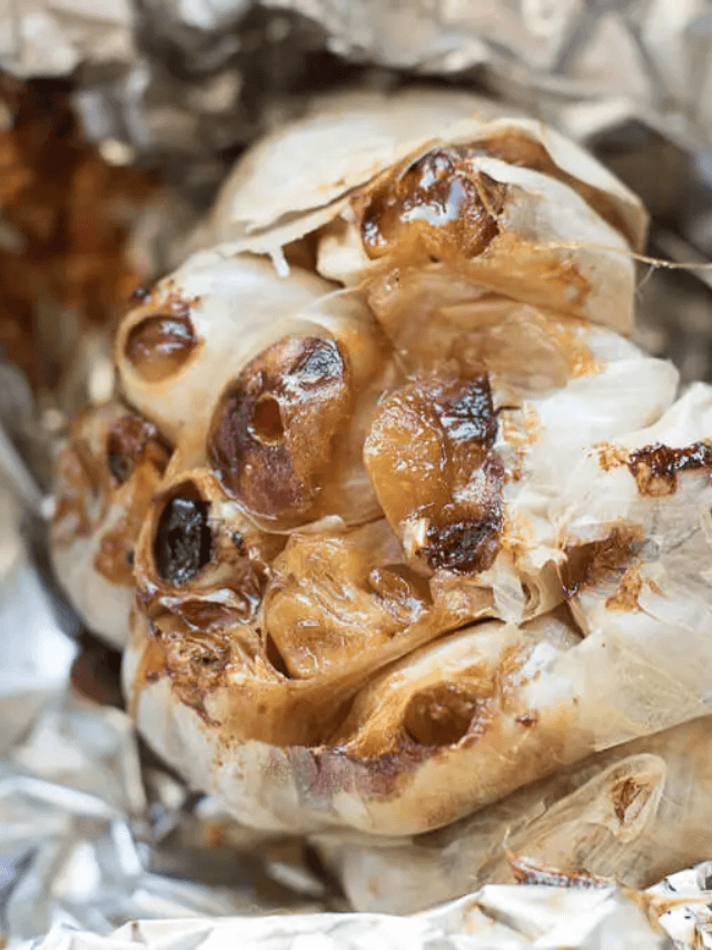 HOW MUCH MINCED GARLIC IS IN A CLOVE? STORY