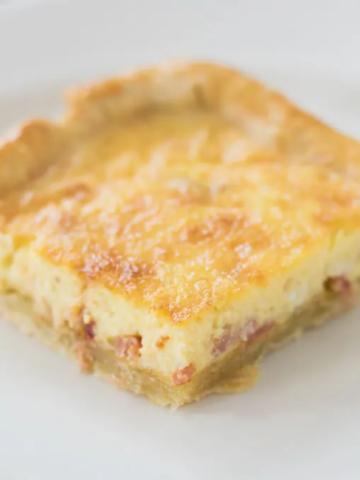 DELICIOUS QUICHE LORRAINE RECIPE STORY Poster Image